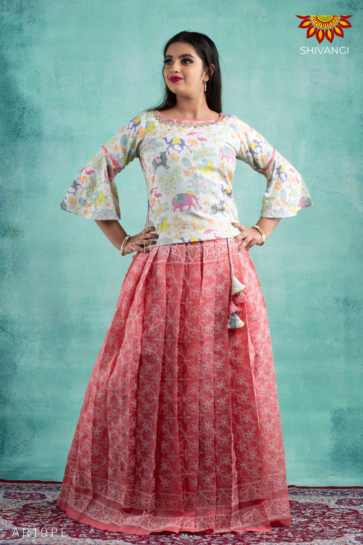 Girls Peach Kota Zentangle Pattu Pavadai