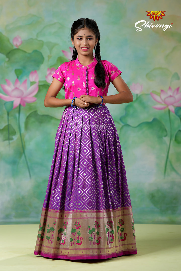 Girls Purple Silk Swan LongGown !!!